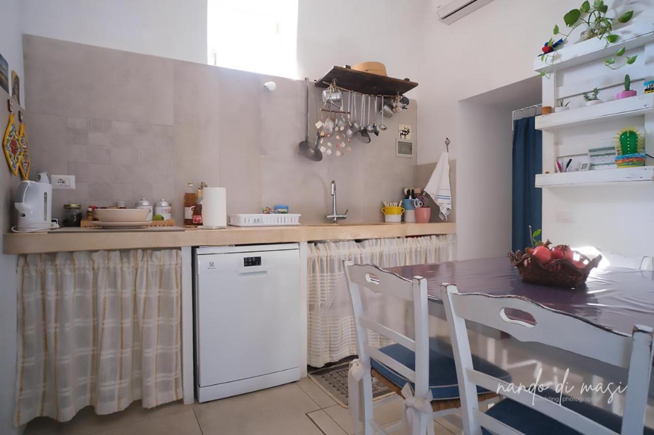 Masseria Giangrande - Rooms And Apartment פולינאנו א מארה מראה חיצוני תמונה