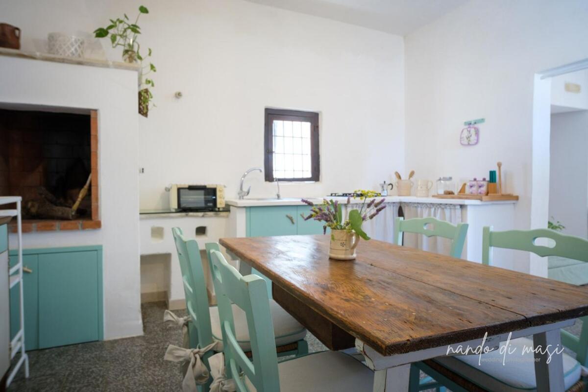 Masseria Giangrande - Rooms And Apartment פולינאנו א מארה מראה חיצוני תמונה